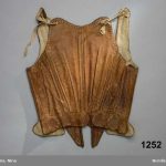 Stays en cuir de veau - 1750 - Nordiska Museet (ref NM.0001252)